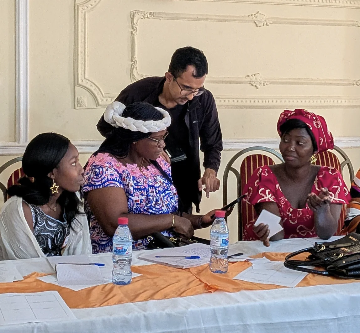 How B2THEWORLD Delivered Teacher Training in Cameroon via WhatsApp — with Higher Usability than Online Forms